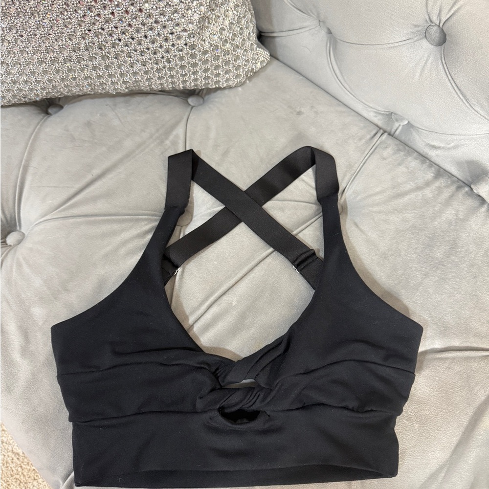 Bombshell Sportswear Twisted Sports Bra